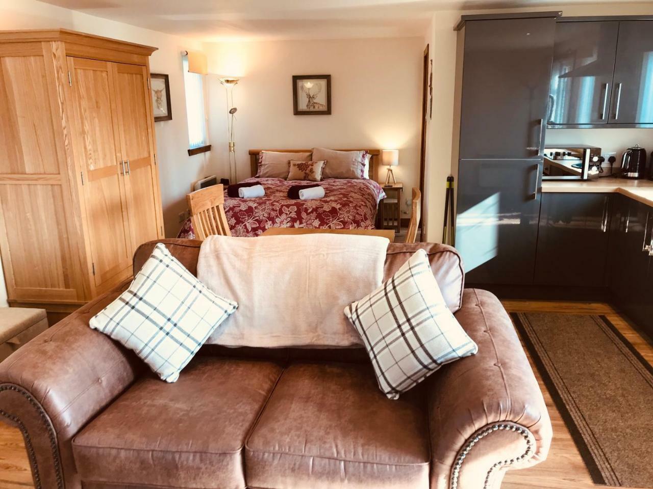 Grantown-on-SpeyCourtyard Bothy别墅 外观 照片